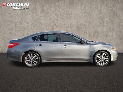 2016 Nissan Altima 2.5 SR
