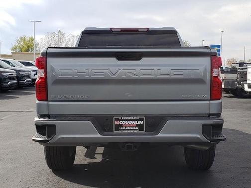 2025 Chevrolet Silverado 1500 Custom