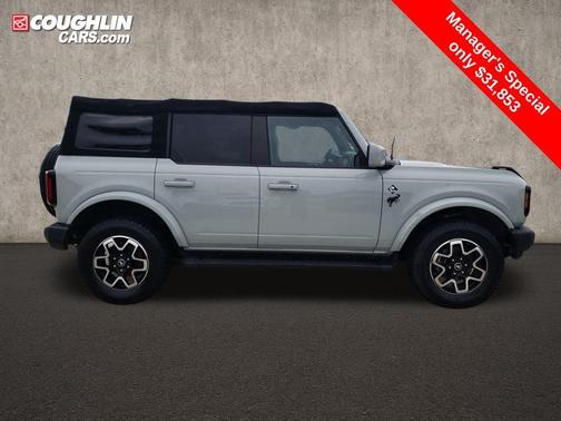 Cactus 2022 Ford Bronco Outer Banks