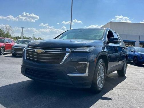 2022 Chevrolet Traverse LT Cloth