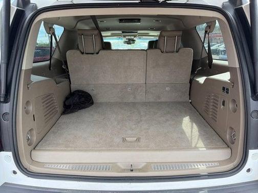 Summit White 2018 Chevrolet Suburban Premier