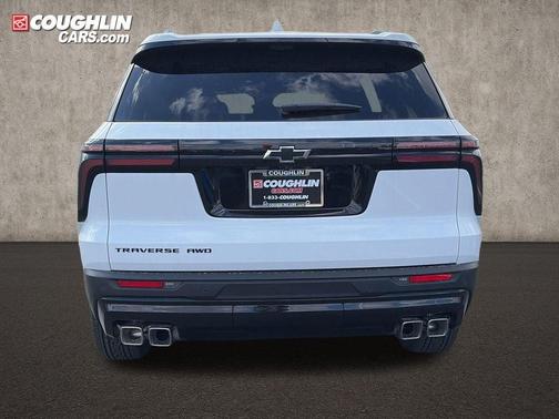 Summit White 2026 Chevrolet Traverse LT