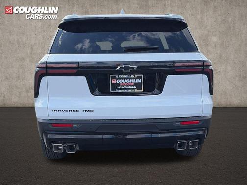 Summit White 2026 Chevrolet Traverse LT