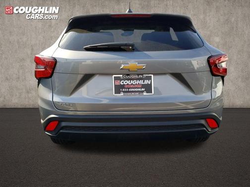 Sterling Gray Metallic 2026 Chevrolet Trax LS