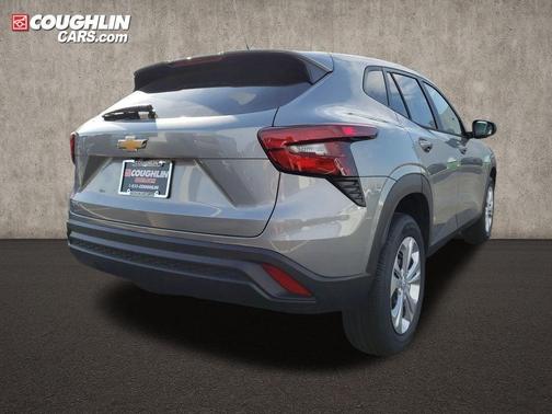 Sterling Gray Metallic 2026 Chevrolet Trax LS