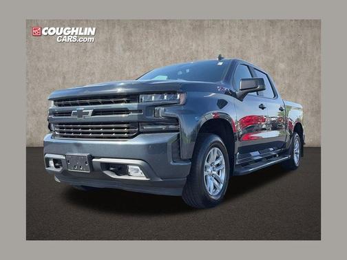 Shadow Gray Metallic 2019 Chevrolet Silverado 1500 RST