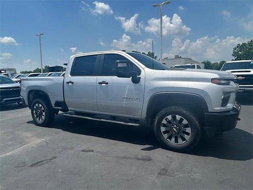 2022 Chevrolet Silverado 2500 Custom