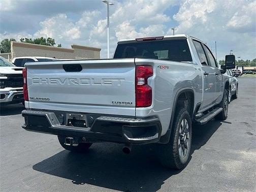 2022 Chevrolet Silverado 2500 Custom