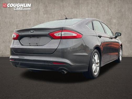 Magnetic 2016 Ford Fusion SE