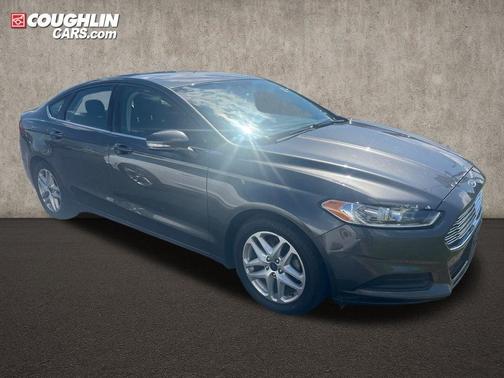 Magnetic 2016 Ford Fusion SE