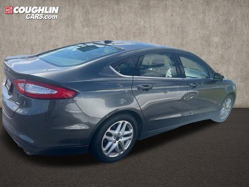 Magnetic 2016 Ford Fusion SE