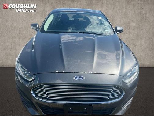 Magnetic 2016 Ford Fusion SE