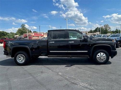 2025 Chevrolet Silverado 3500 High Country