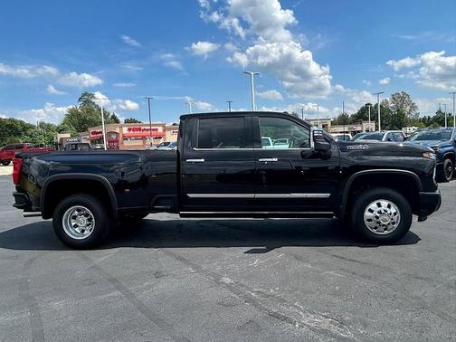 2025 Chevrolet Silverado 3500 High Country