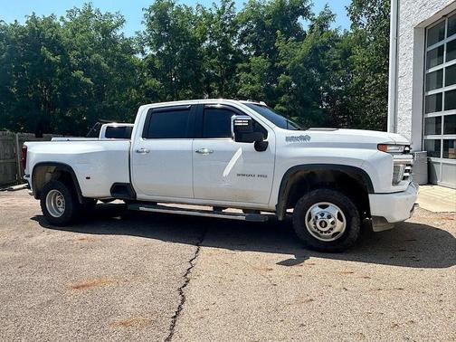 2022 Chevrolet Silverado 3500 High Country