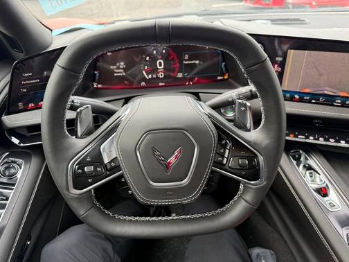 2026 Chevrolet Corvette Stingray w/2LT