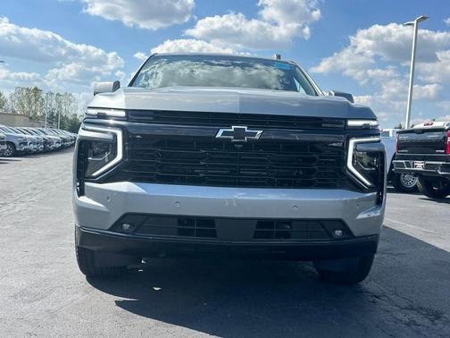 2025 Chevrolet Suburban RST