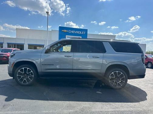 2025 Chevrolet Suburban RST
