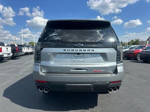 2025 Chevrolet Suburban RST