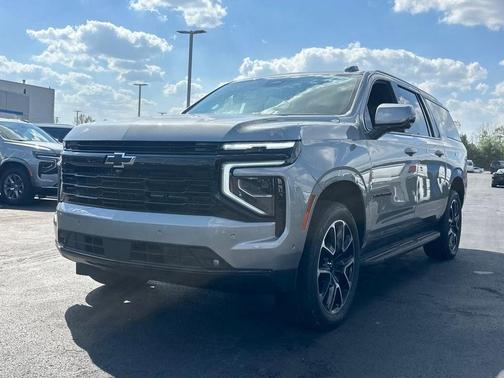 2025 Chevrolet Suburban RST
