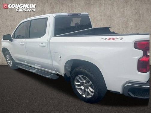 Summit White 2023 Chevrolet Silverado 1500 LT