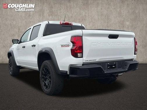 Summit White 2024 Chevrolet Colorado Trail Boss