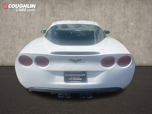 Arctic White 2011 Chevrolet Corvette Grand Sport