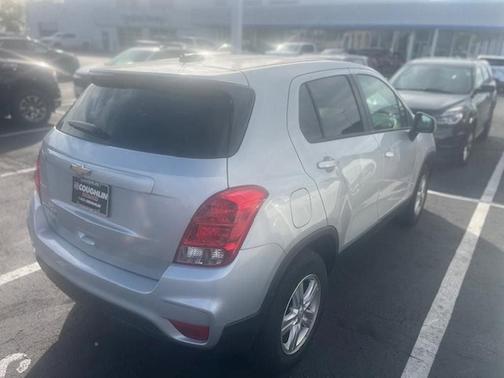 2022 Chevrolet Trax LS