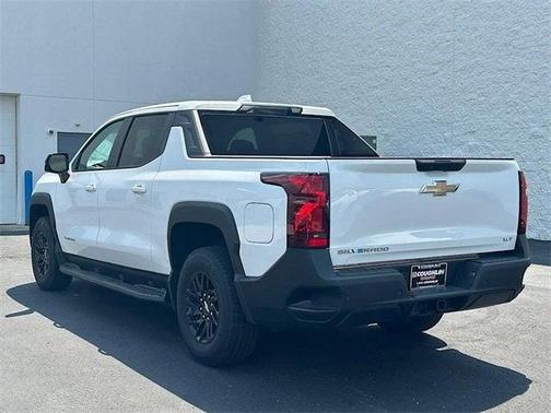 2024 Chevrolet Silverado EV WT