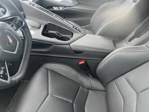2022 Chevrolet Corvette Stingray w/1LT