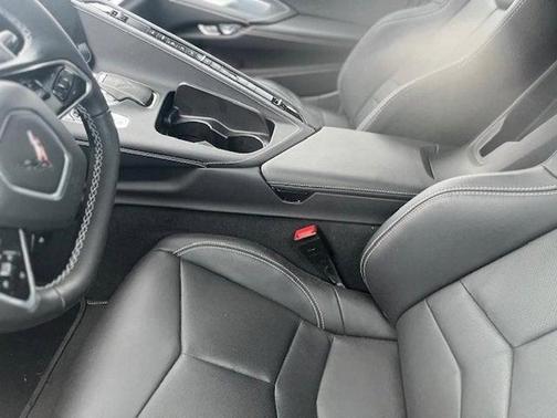 2022 Chevrolet Corvette Stingray w/1LT