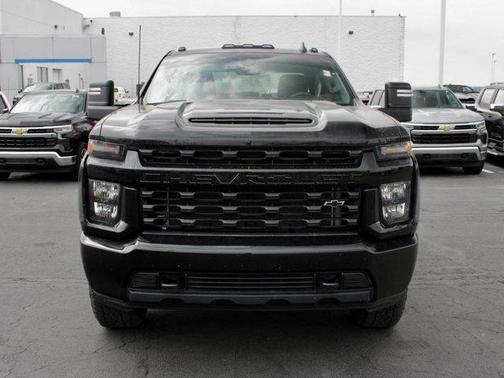 2022 Chevrolet Silverado 2500 Custom