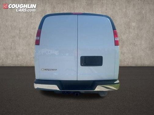 2025 Chevrolet Express 3500 Work Van