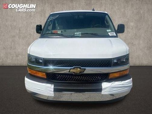 2025 Chevrolet Express 3500 Work Van