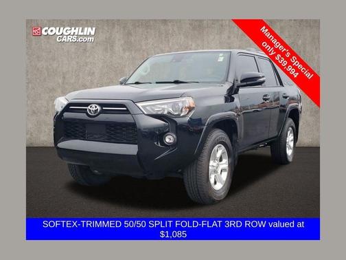 Midnight Black Metallic 2022 Toyota 4Runner SR5 Premium