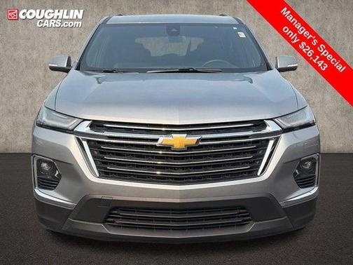 Sterling Gray Metallic 2023 Chevrolet Traverse LT Cloth
