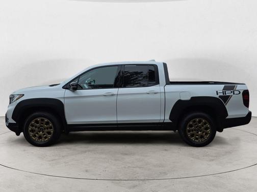 Platinum White Pearl 2021 Honda Ridgeline Black Edition