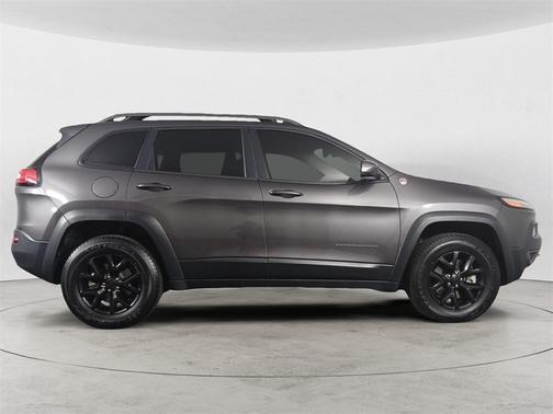 2018 Jeep Cherokee Trailhawk