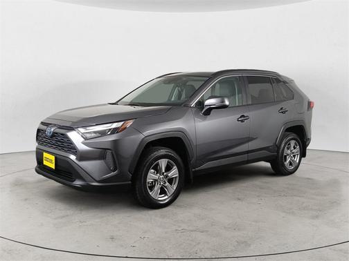 2022 Toyota RAV4 Hybrid XLE