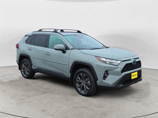 2023 Toyota RAV4 Hybrid XLE Premium