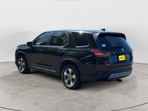 2023 Honda Pilot EX-L 7-Passenger