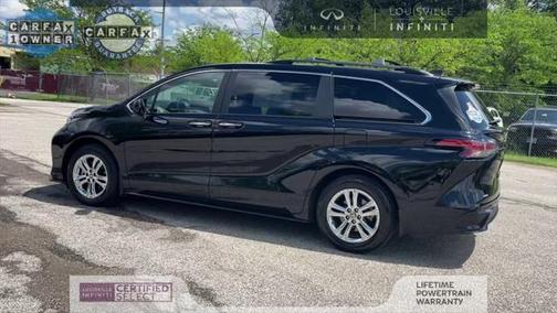 2022 Toyota Sienna XSE 7 Passenger