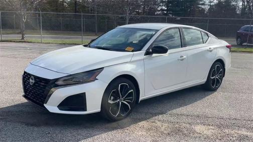 2025 Nissan Altima SR AWD