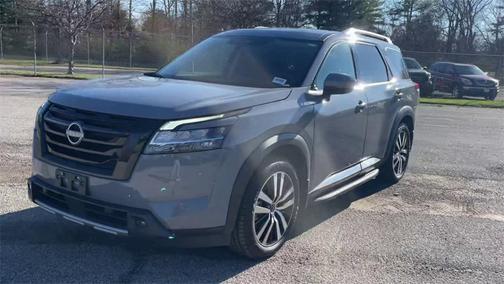 2023 Nissan Pathfinder Platinum 4WD