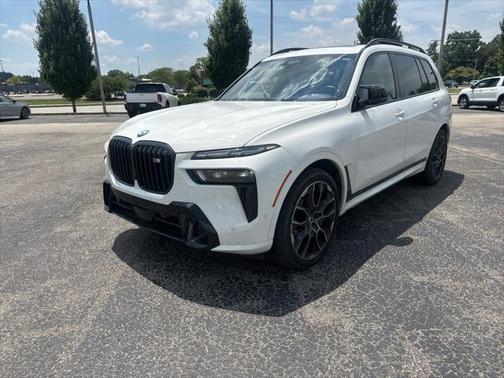 2024 BMW X7 M60i