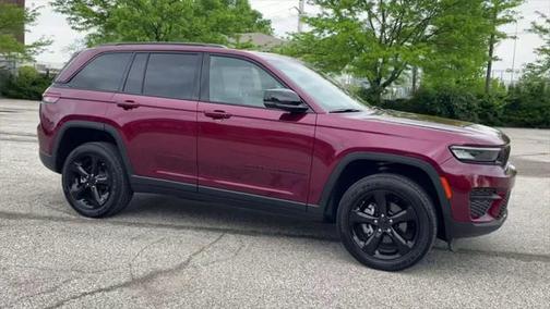 2024 Jeep Grand Cherokee Altitude