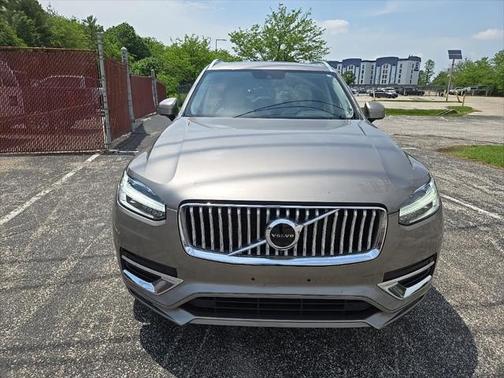 2022 Volvo XC90 T6 Inscription