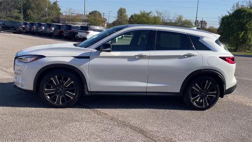 2022 INFINITI QX50 LUXE AWD