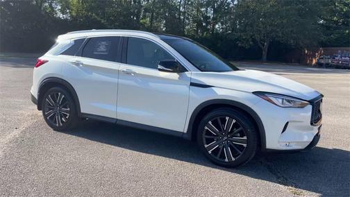 2022 INFINITI QX50 LUXE AWD