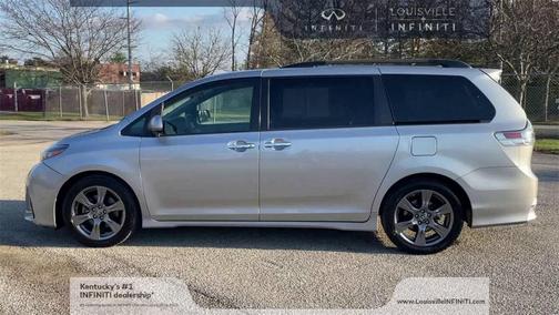 2018 Toyota Sienna SE